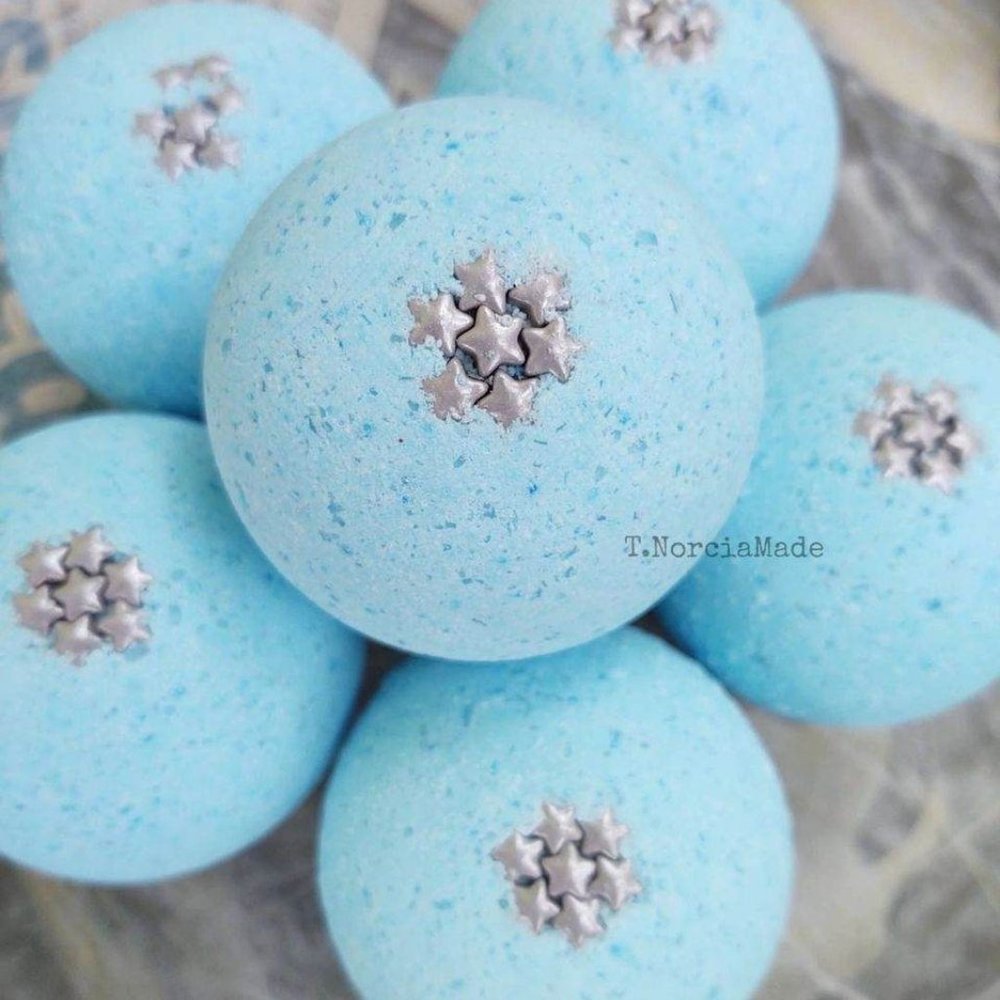 Dreamweaver Bath Bomb: Blue Kiwi